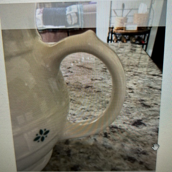 Longaberger Heritage Green 2 Qt. Pitcher - Picture 3 of 9